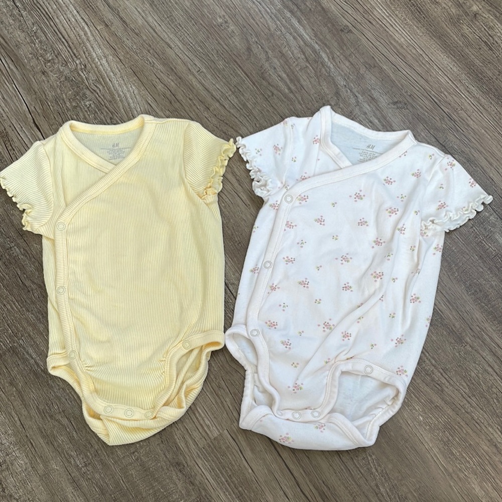 H&M Organic Cotton Onesies 9M
